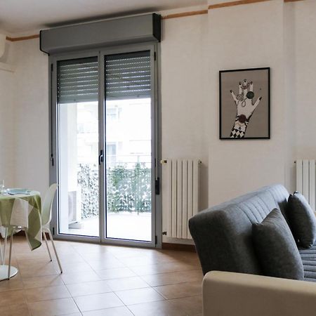 Urban Balcony Hideaway - 3 People Apartment Milano Exterior foto
